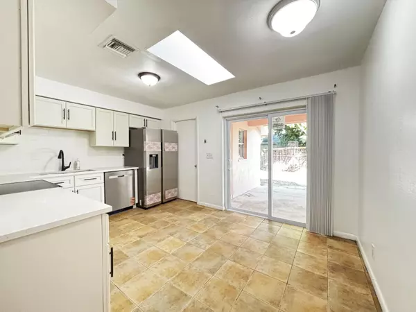 West Palm Beach, FL 33403,3919 Wilshire ST