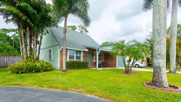459 Broward AVE, Greenacres, FL 33463