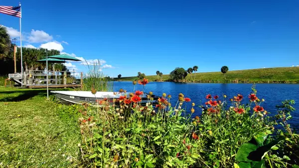 Moore Haven, FL 33471,1025 NE Roberts LN