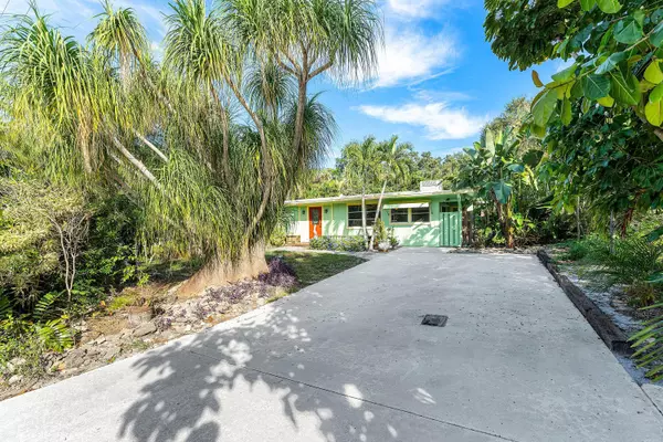 Jensen Beach, FL 34957,1395 NE E Waveland AVE