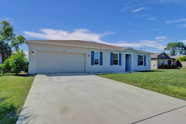 1744 SE North Blackwell DR, Port Saint Lucie, FL 34952