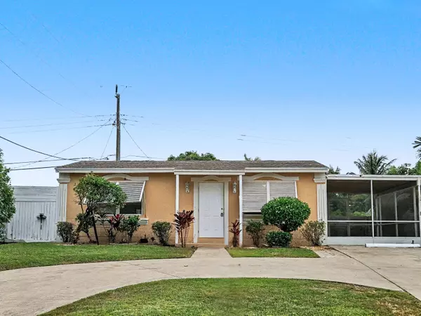 130 S E Atlantic DR, Boynton Beach, FL 33435