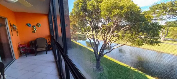 Delray Beach, FL 33446,7185 Huntington LN #308