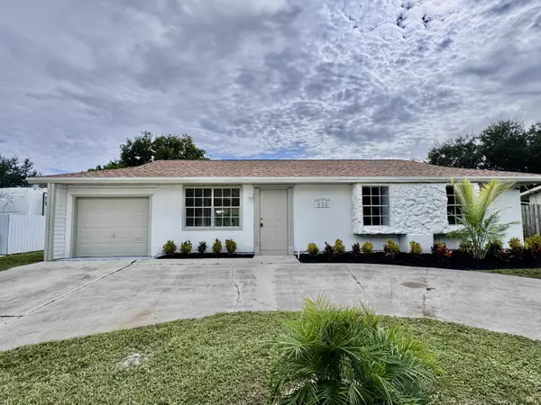 Port Saint Lucie, FL 34983,434 NE Electra AVE