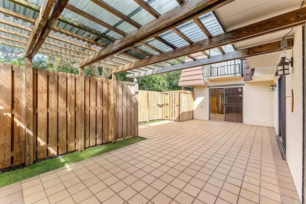 Palm Beach Gardens, FL 33418,1214 12th LN