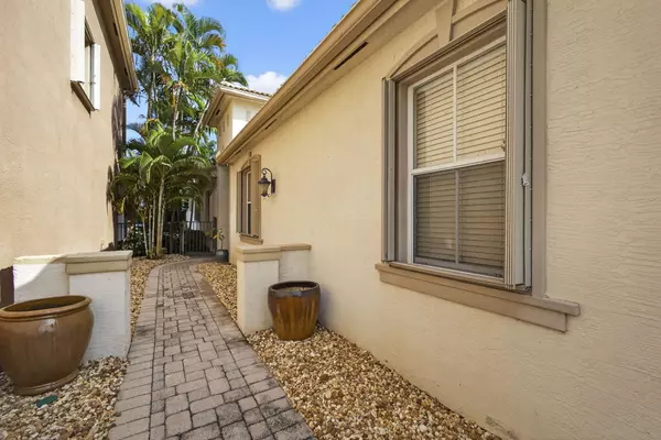 Palm Beach Gardens, FL 33418,171 Isle Verde WAY