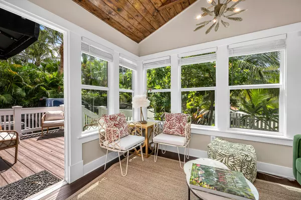 West Palm Beach, FL 33401,723 Penn ST