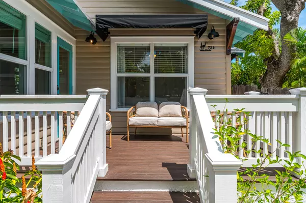 West Palm Beach, FL 33401,723 Penn ST