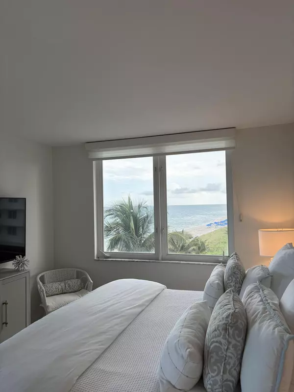 Highland Beach, FL 33487,3221 S Ocean BLVD 309