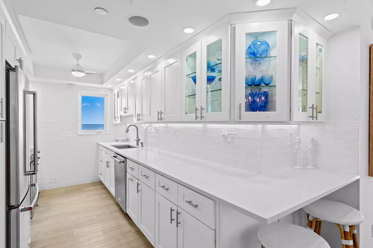 Highland Beach, FL 33487,3221 S Ocean BLVD 309