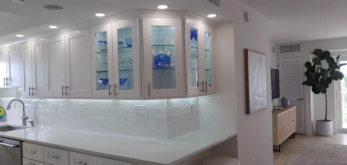 Highland Beach, FL 33487,3221 S Ocean BLVD 309