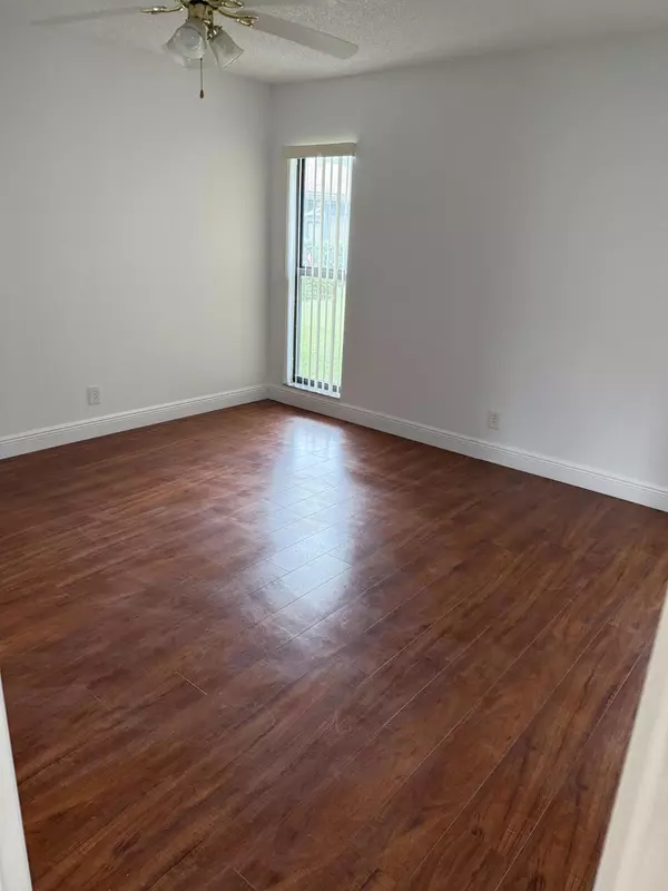 Deerfield Beach, FL 33442,1687 SW 20th TER