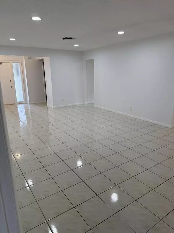 Deerfield Beach, FL 33442,1687 SW 20th TER