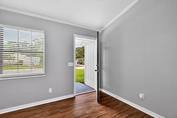 Vero Beach, FL 32968,6085 7th ST