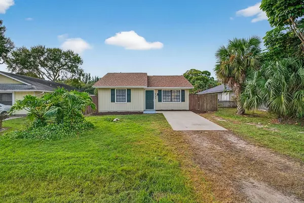 6085 7th ST, Vero Beach, FL 32968