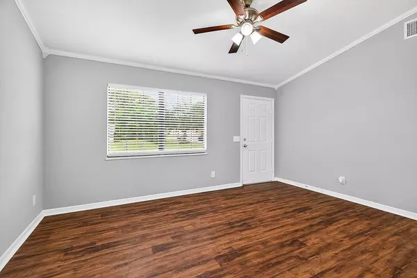 Vero Beach, FL 32968,6085 7th ST