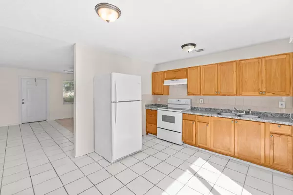 Lake Worth, FL 33461,4869 Gulfstream RD