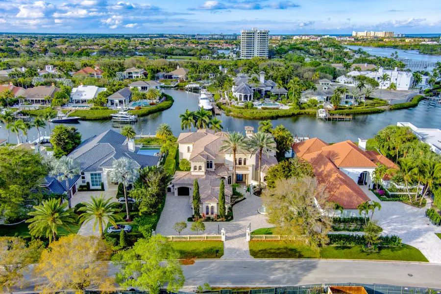 166 Spyglass LN, Jupiter, FL 33477