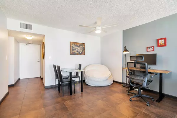 South Palm Beach, FL 33480,3540 S Ocean BLVD 915