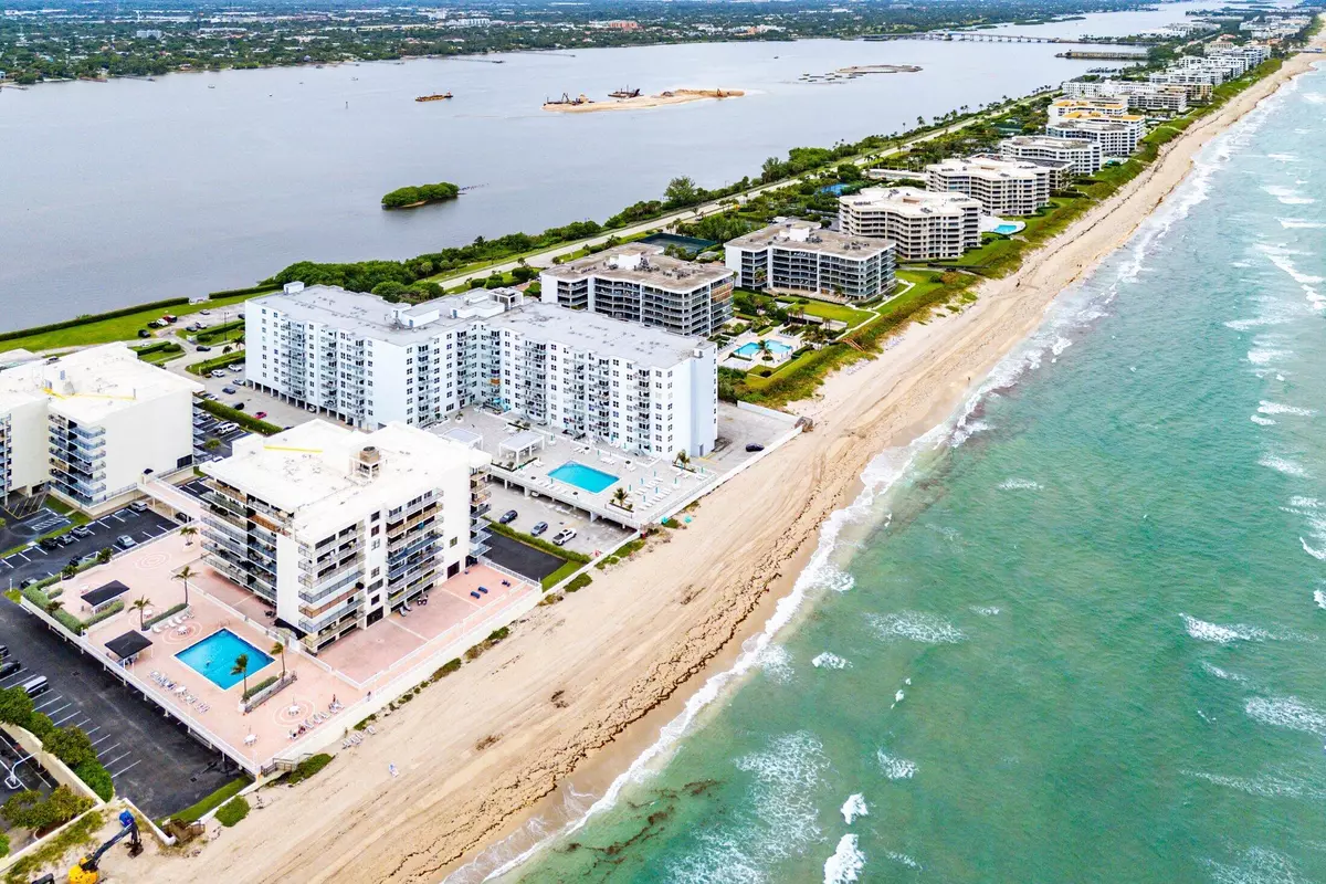 Palm Beach, FL 33480,3450 Ocean BLVD 1110