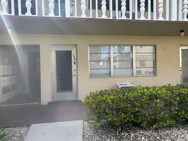 178 Cambridge H H, West Palm Beach, FL 33417