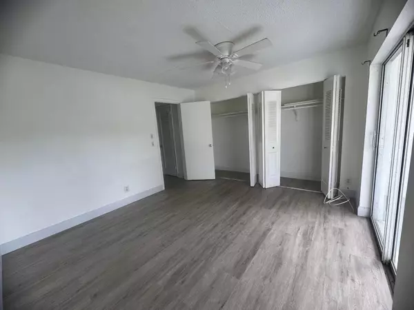 West Palm Beach, FL 33417,178 Cambridge H H