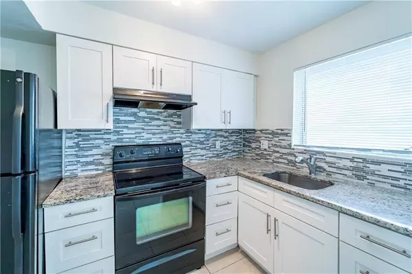 1251 W River DR 8, Margate, FL 33063