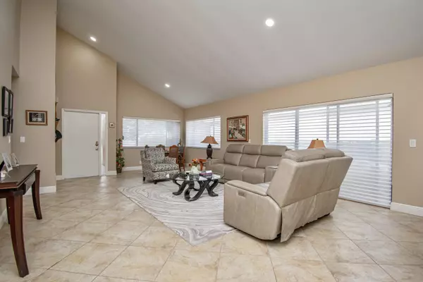 Boca Raton, FL 33433,7566 Martinique BLVD