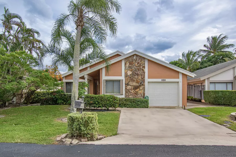 7566 Martinique BLVD, Boca Raton, FL 33433