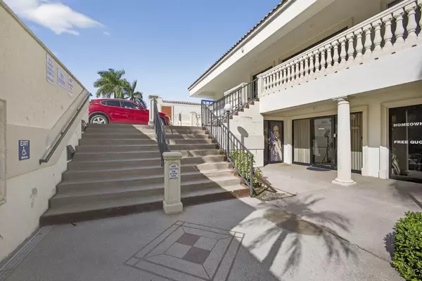 Royal Palm Beach, FL 33411,685 Royal Palm Beach BLVD 105