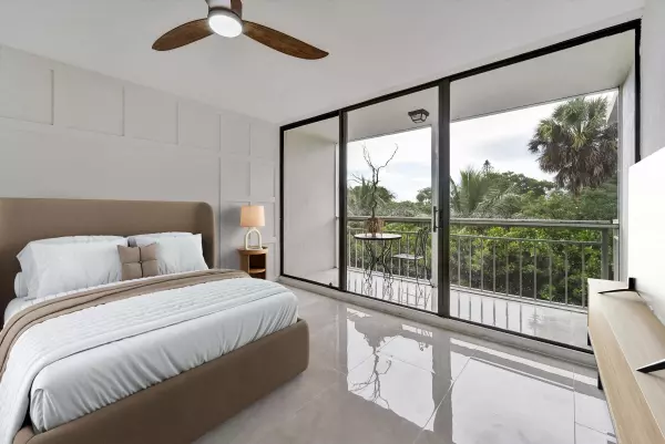 Boca Raton, FL 33433,6181 Balboa CIR 303