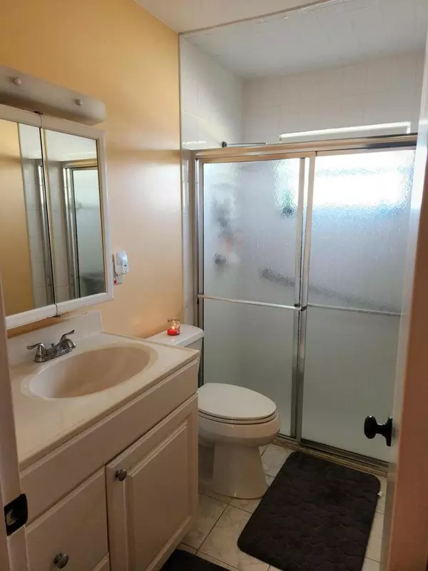 West Palm Beach, FL 33415,2790 E E Ashley DR E