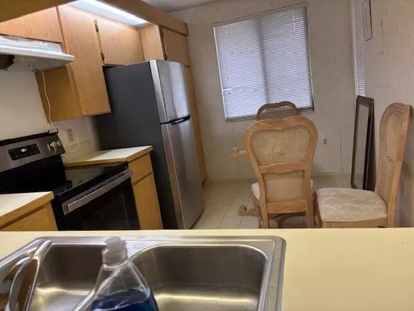 West Palm Beach, FL 33409,2621 Village BLVD 205