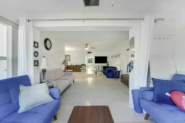 Delray Beach, FL 33445,4515 NW 3rd CT C