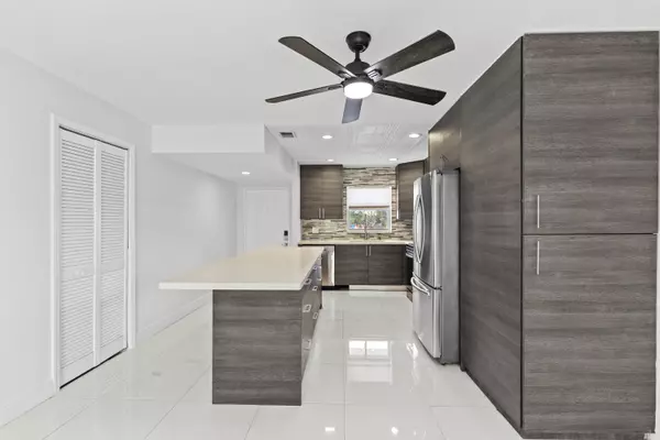 Oakland Park, FL 33311,809 W Oakland Park BLVD K12