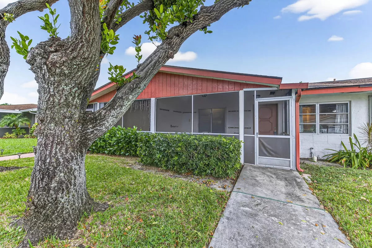 Delray Beach, FL 33484,14236 Campanelli DR