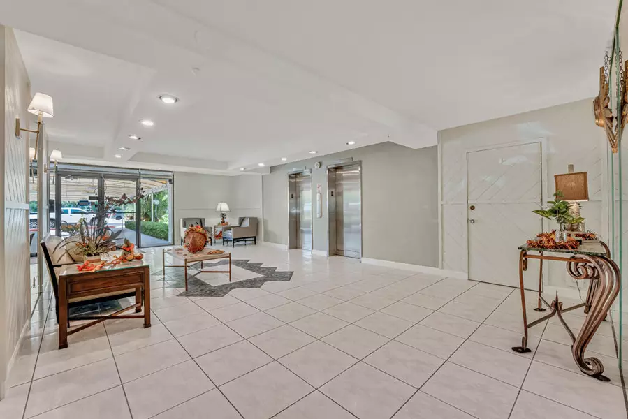 3051 N Course DR 110, Pompano Beach, FL 33069