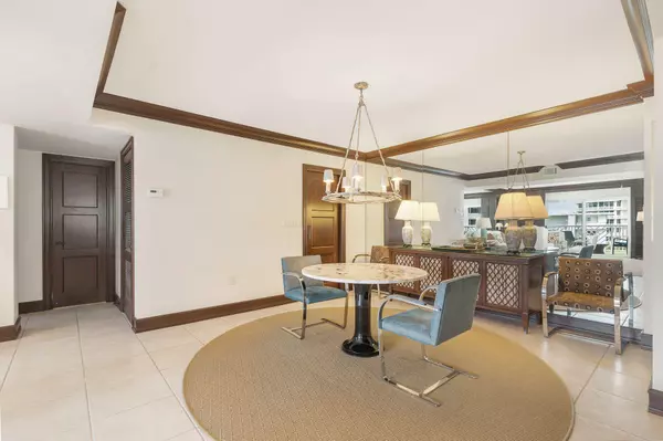 Palm Beach, FL 33480,170 N Ocean BLVD 409