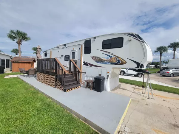 Okeechobee, FL 34974,6571 SE 55th LN