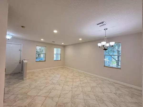 Boca Raton, FL 33486,909 NW 18th AVE