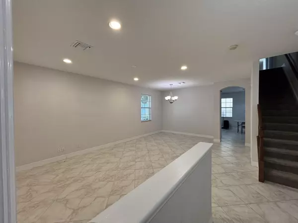 Boca Raton, FL 33486,909 NW 18th AVE