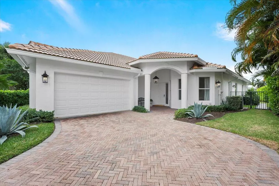 2951 Twin Oaks WAY, Wellington, FL 33414