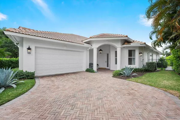 2951 Twin Oaks WAY, Wellington, FL 33414