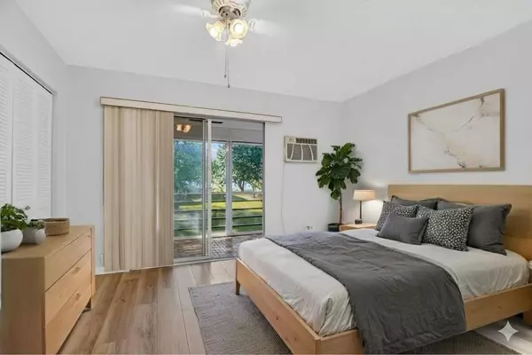 Deerfield Beach, FL 33442,16 Westbury A 16