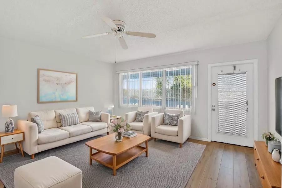 16 Westbury A 16, Deerfield Beach, FL 33442