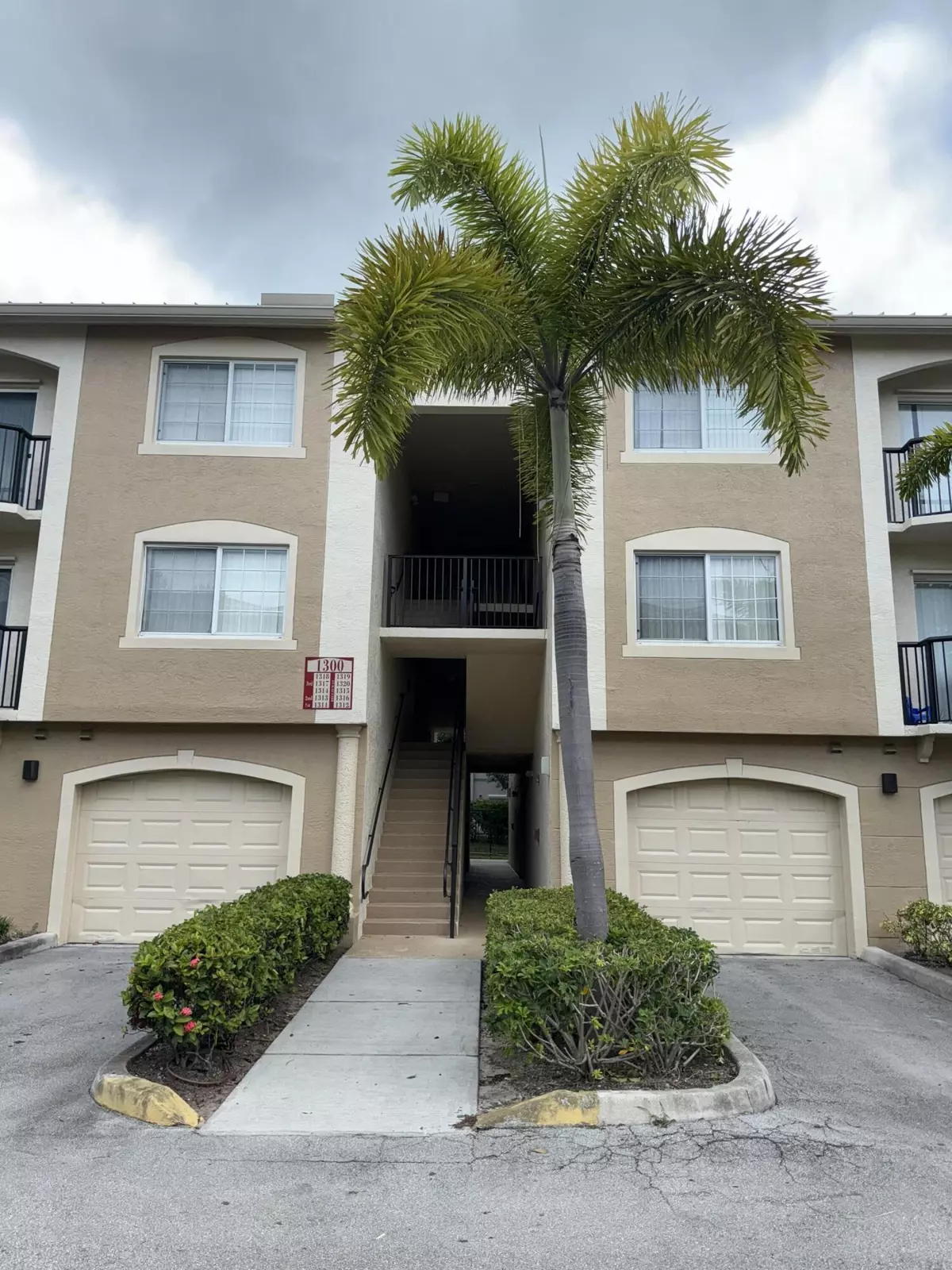 Royal Palm Beach, FL 33411,1300 S Crestwood CT 1319