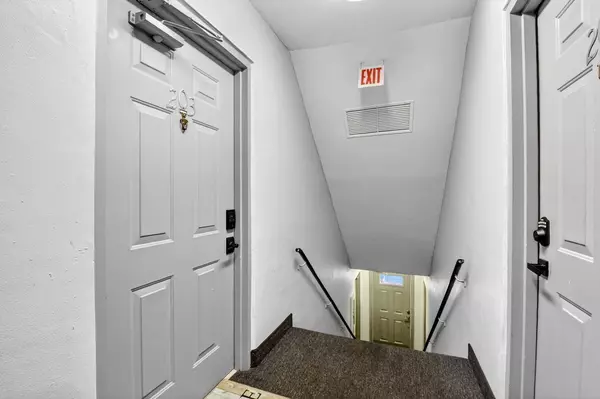 Boynton Beach, FL 33436,9900 Pineapple Tree DR 203