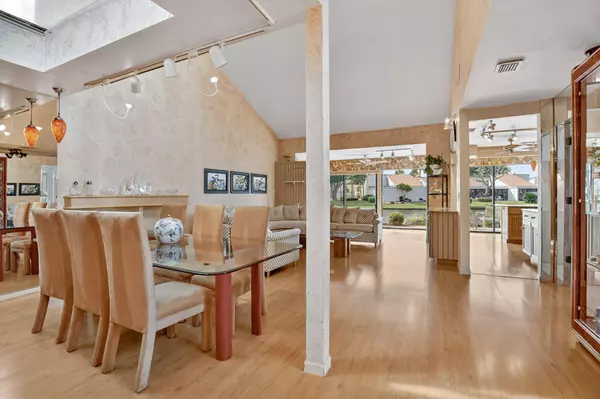 Boca Raton, FL 33434,20010 Sawgrass LN 4304