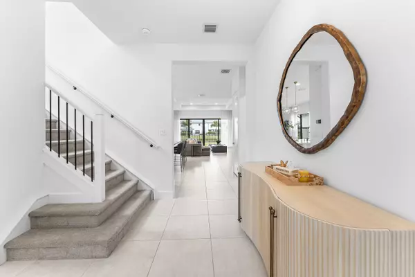 Boca Raton, FL 33434,8308 Royal County Down RD