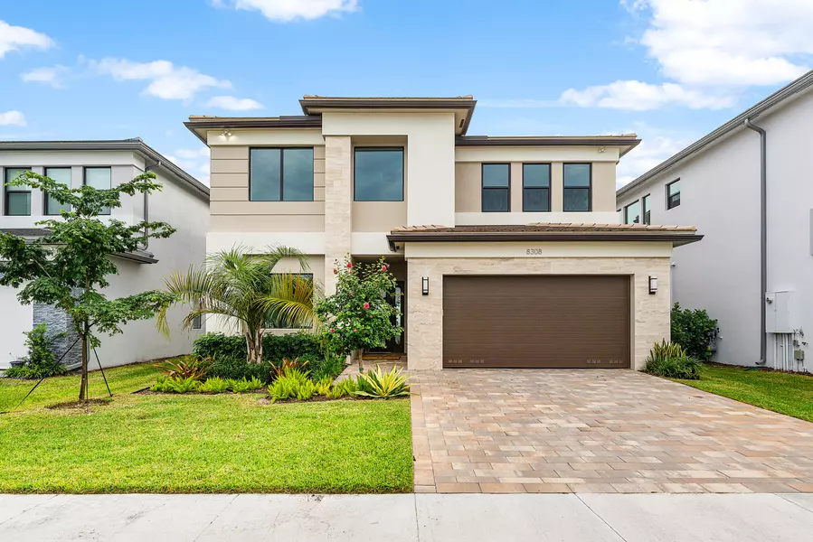 8308 Royal County Down RD, Boca Raton, FL 33434